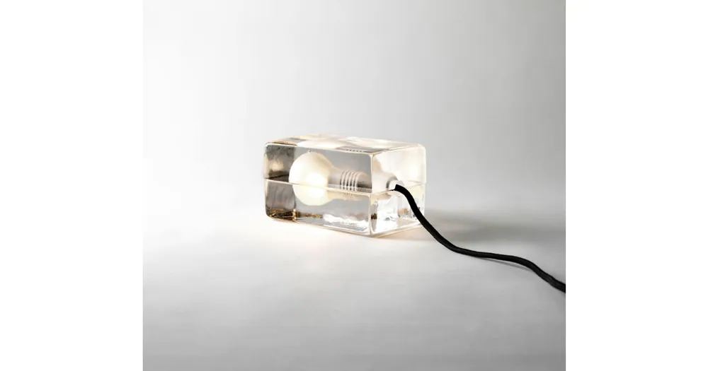 Zlevněný Dizajnová stolová lampa Block
