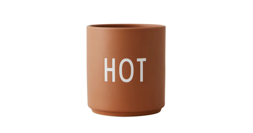 Objednat Nyní Porcelánový hrnek HOT hnědý