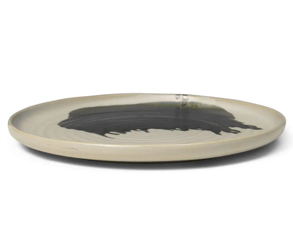 Servírovací talíř Omhu Centrepiece, Off-White/Charcoal Nejlepší Volba