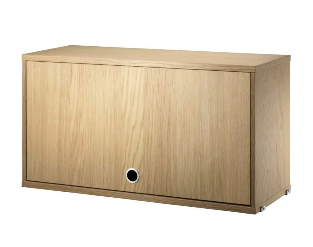 Akce Komoda String Cabinet with flip door, oak