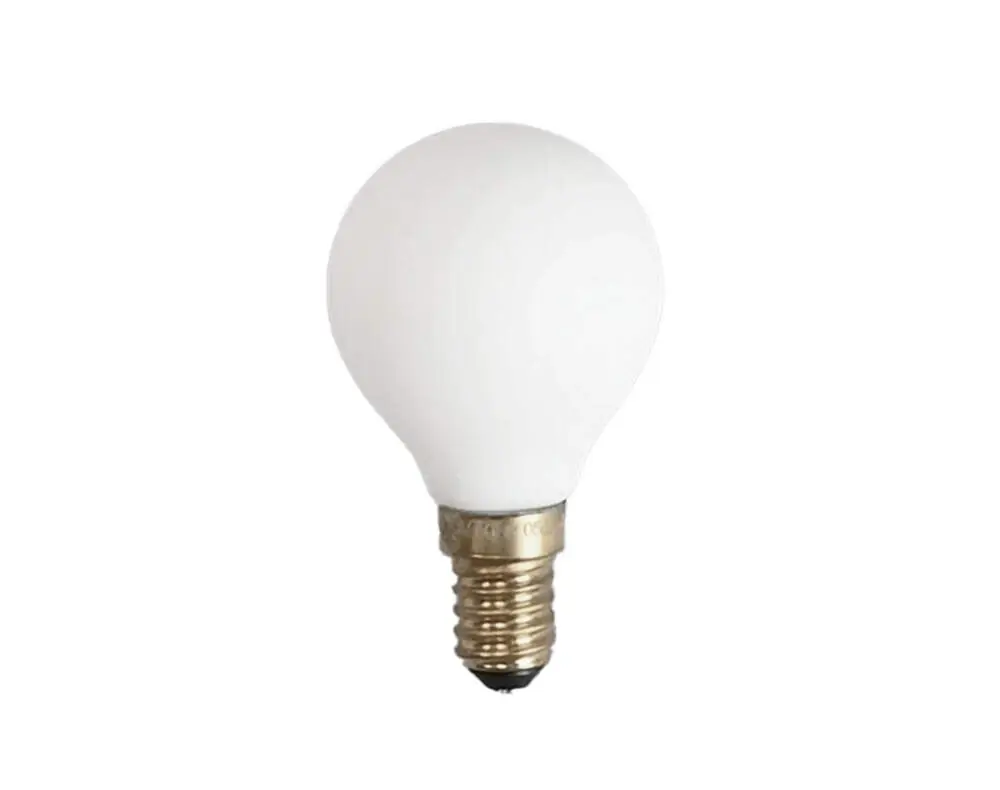 Nejprodávanější Stmívatelná LED žárovka 101 Copenhagen E14 2500K