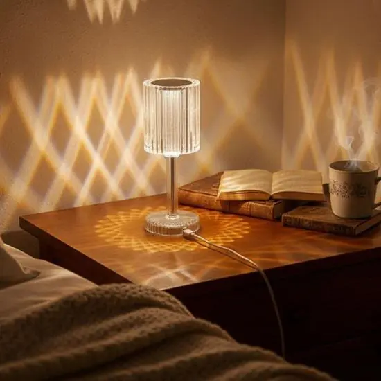 Dotyková lampička, 3 režimy světla Must-Have