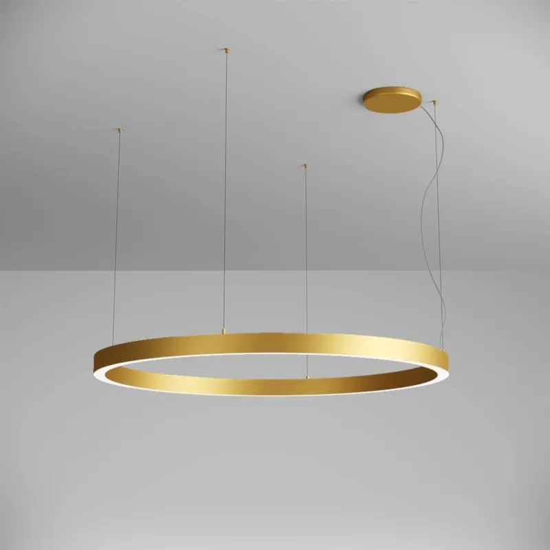 Aktuální Arelux Xambit, zlaté závěsné kruhové svítidlo, 97W LED 3000K, prům. 154cm
