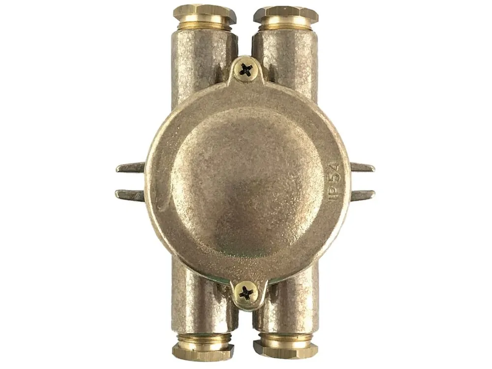 Elektroinstalační krabice na omítku IP54/mosaz/08A-BRASS-BOX Nejprodávanější